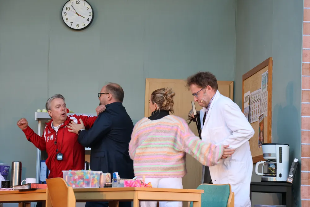 Eingeschlossene Gesellschaft, Bild 6