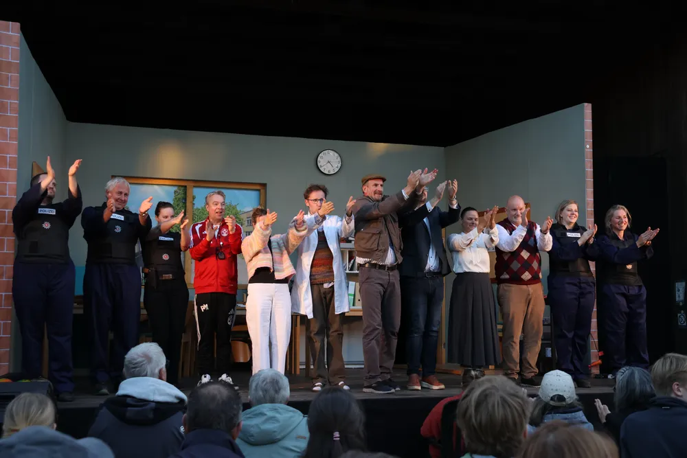 Eingeschlossene Gesellschaft, Bild 11